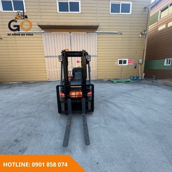 jkvforklift-xe-nang-dien-toyota-1.7-tan-4