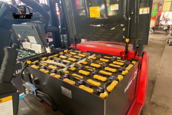 jkvforklift-phuc-hoi-binh-ac-quy-xe-nang-dien-1