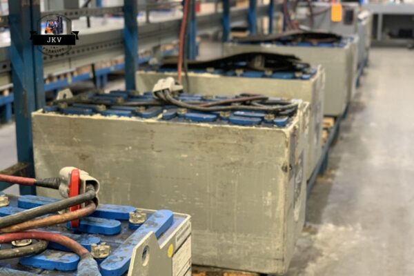 jkvforklift-phuc-hoi-binh-ac-quy-xe-nang-dien-2